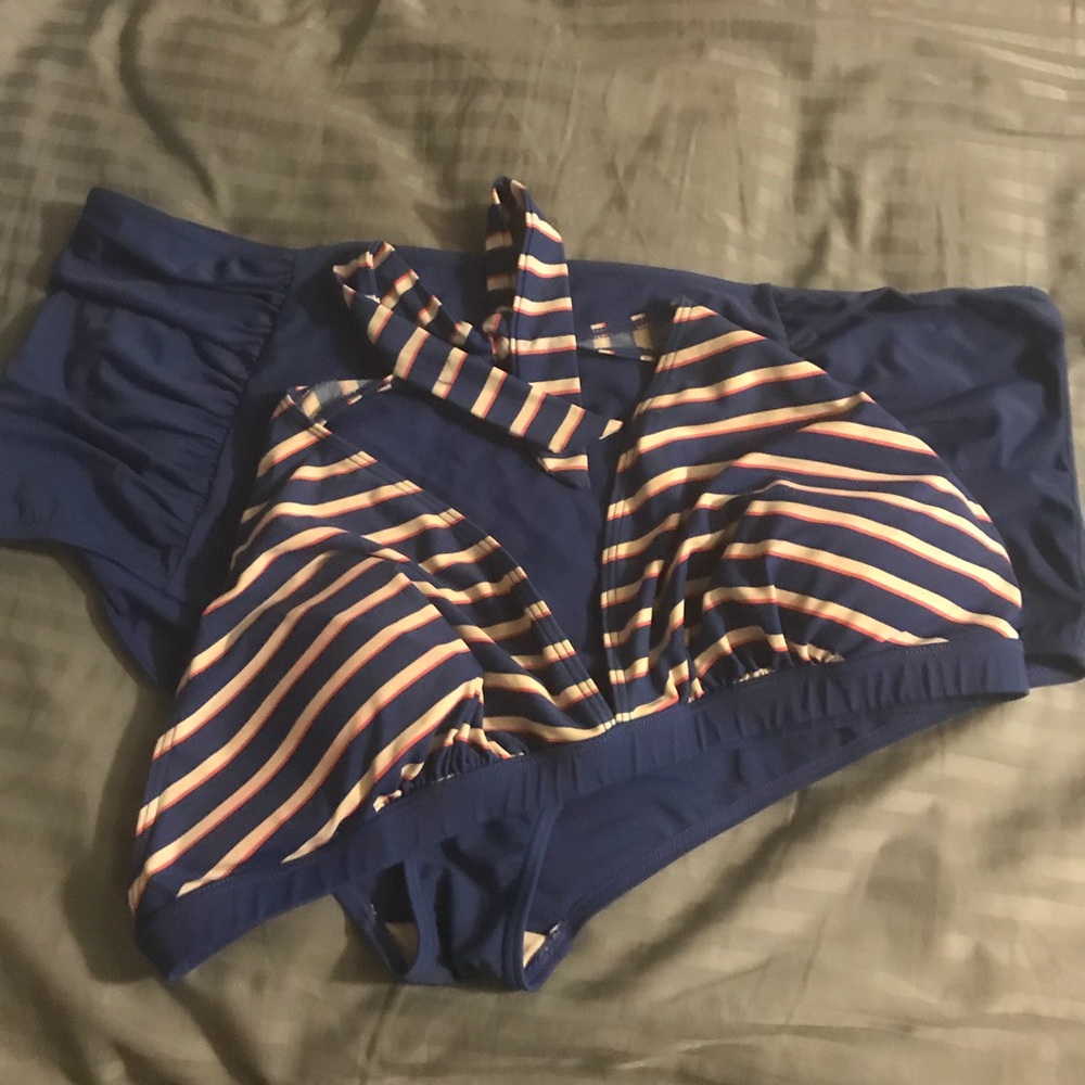 Blue bikini with white and pink stripes 24/26